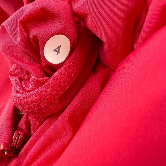 Lululemon Fluffed Up Vest Boom Juice / Bleached Coral Women’s Size 4 #W4E57S - Picture 9 of 9